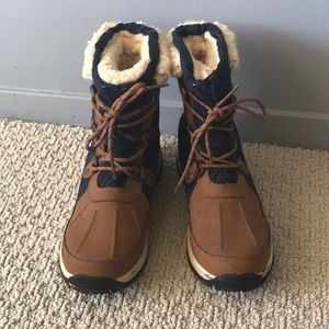 Sherpa lined Bear Paw boots